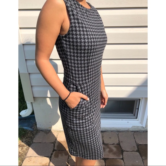 Hush Puppies Apparel Houndstooth Pencil Dress - Picture 6 of 6